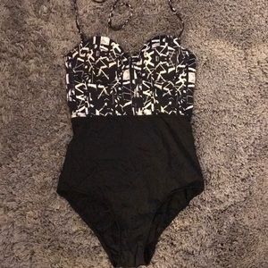 Abercrombie B&W Print One Piece Halter Swimsuit